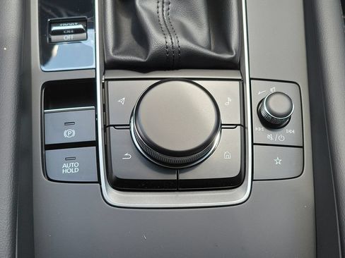 New 2026 MAZDA MAZDA3 2.5 S Sedan w/ Preferred Pkg FWD image 23