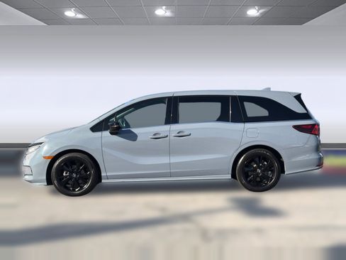 Certified 2023 Honda Odyssey Sport image 2