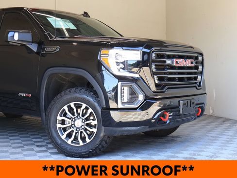 Used 2021 GMC Sierra 1500 AT4 w/ AT4 Value Package AWD/4WD image 3