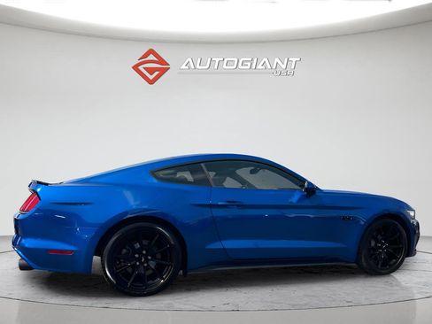 Used 2017 Ford Mustang GT w/ Black Accent Package RWD image 8