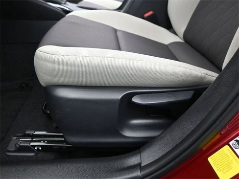 Used 2025 Toyota Corolla LE image 10