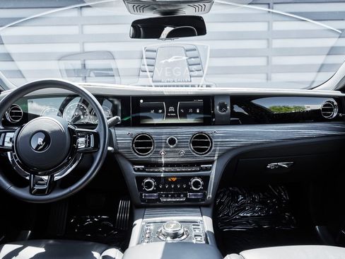 Used 2023 Rolls-Royce Ghost AWD/4WD image 48