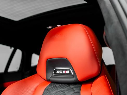 Used 2025 BMW X6 M Competition image 28