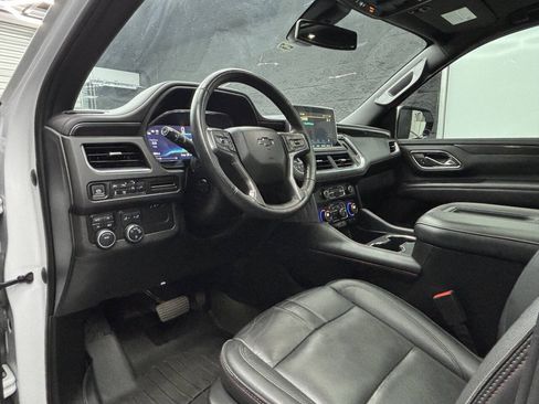 Used 2022 Chevrolet Suburban RST w/ Luxury Package AWD/4WD image 19