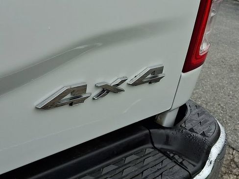 Used 2024 RAM 2500 Big Horn AWD/4WD image 32