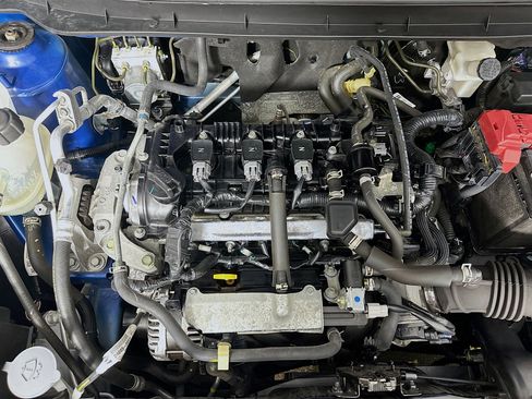 Used 2023 Nissan Kicks SR w/ SR Premium Package image 30