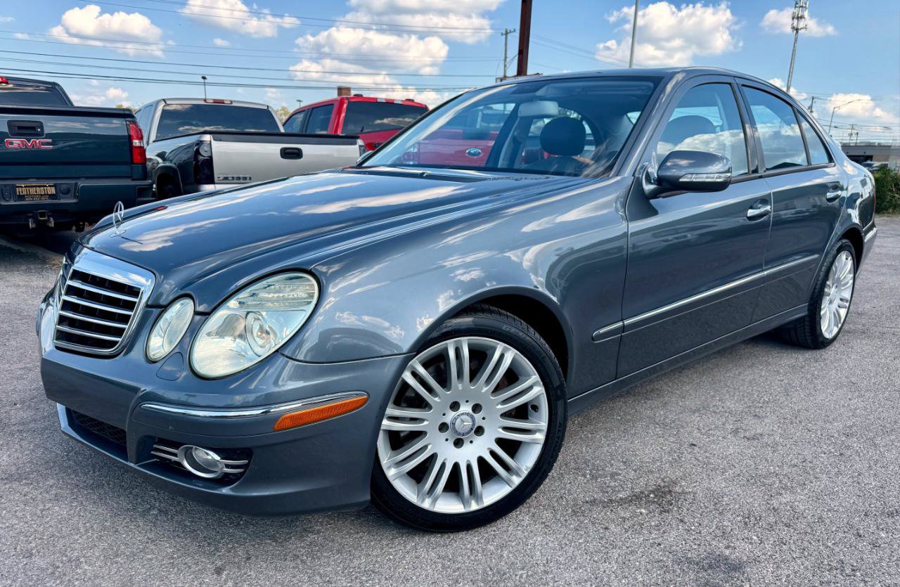Used 2008 Mercedes-Benz E 350 4MATIC Sedan image 2