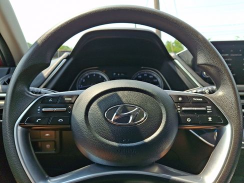 Used 2023 Hyundai Sonata SEL FWD image 17