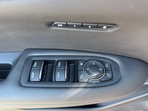 Certified 2024 Cadillac XT6 Luxury w/ LPO, Floor Liner Package AWD/4WD image 22