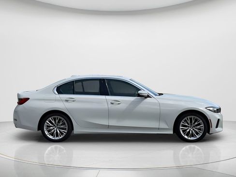 Used 2024 BMW 330i Sedan w/ Convenience Package RWD image 4