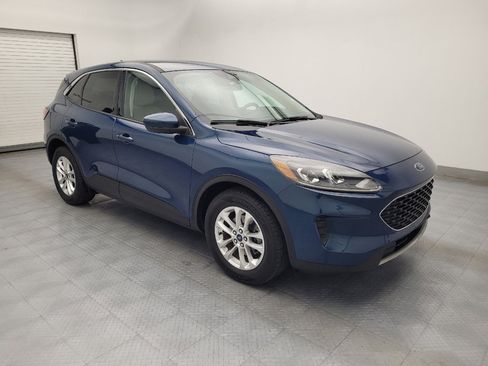 Used 2020 Ford Escape SE image 11