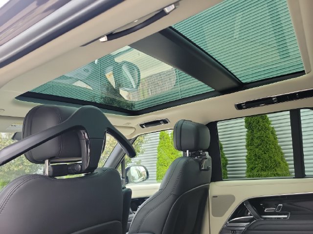 Used 2023 Land Rover Range Rover SE AWD/4WD image 10