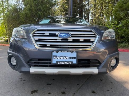 Used 2015 Subaru Outback 2.5i Limited AWD/4WD image 9