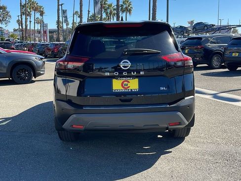 Used 2021 Nissan Rogue SL w/ Premium Package image 9