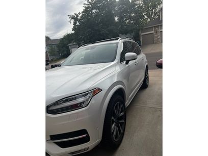 Used 2019 Volvo XC90 T6 Momentum w/ Advanced Package