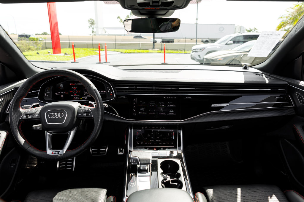 Used 2023 Audi RS Q8 AWD/4WD image 39