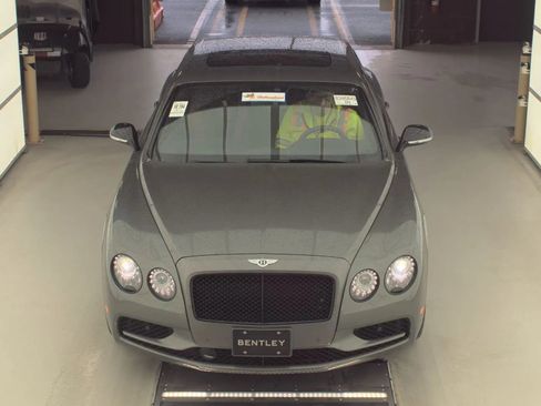 Used 2017 Bentley Flying Spur S W12 AWD/4WD image 9