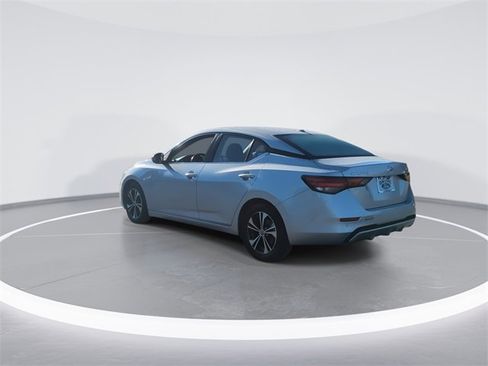 Used 2022 Nissan Sentra SV image 6