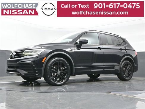 Used 2022 Volkswagen Tiguan SE R-Line image 22