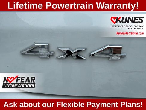 Used 2025 Jeep Compass Limited image 9