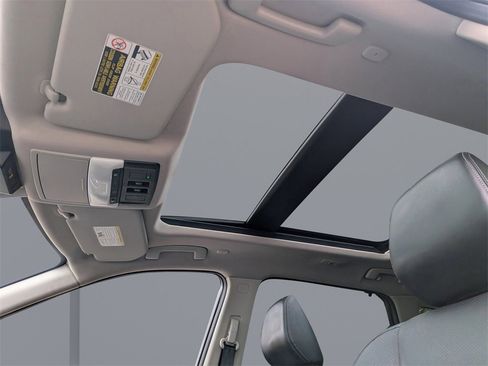 Used 2023 Nissan Rogue Platinum w/ Platinum Premium Package image 22