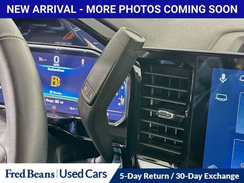 Used 2025 Chevrolet Silverado 1500 LT image 18