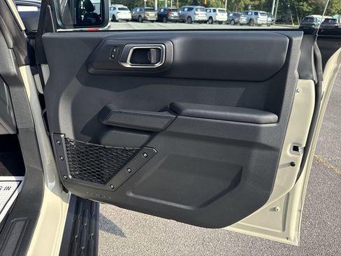 New 2025 Ford Bronco Outer Banks AWD/4WD image 23