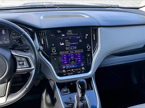 Used 2021 Subaru Outback Premium image 5