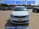 Used 2017 Chrysler Pacifica LX image 2