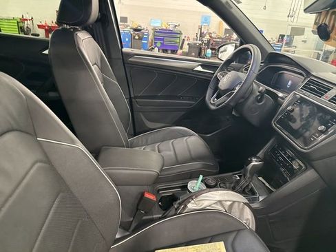 Used 2024 Volkswagen Tiguan SEL R-Line image 13