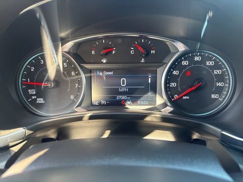 Used 2024 Chevrolet Equinox RS AWD/4WD image 11