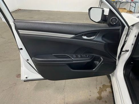 Used 2020 Honda Civic Sport image 24