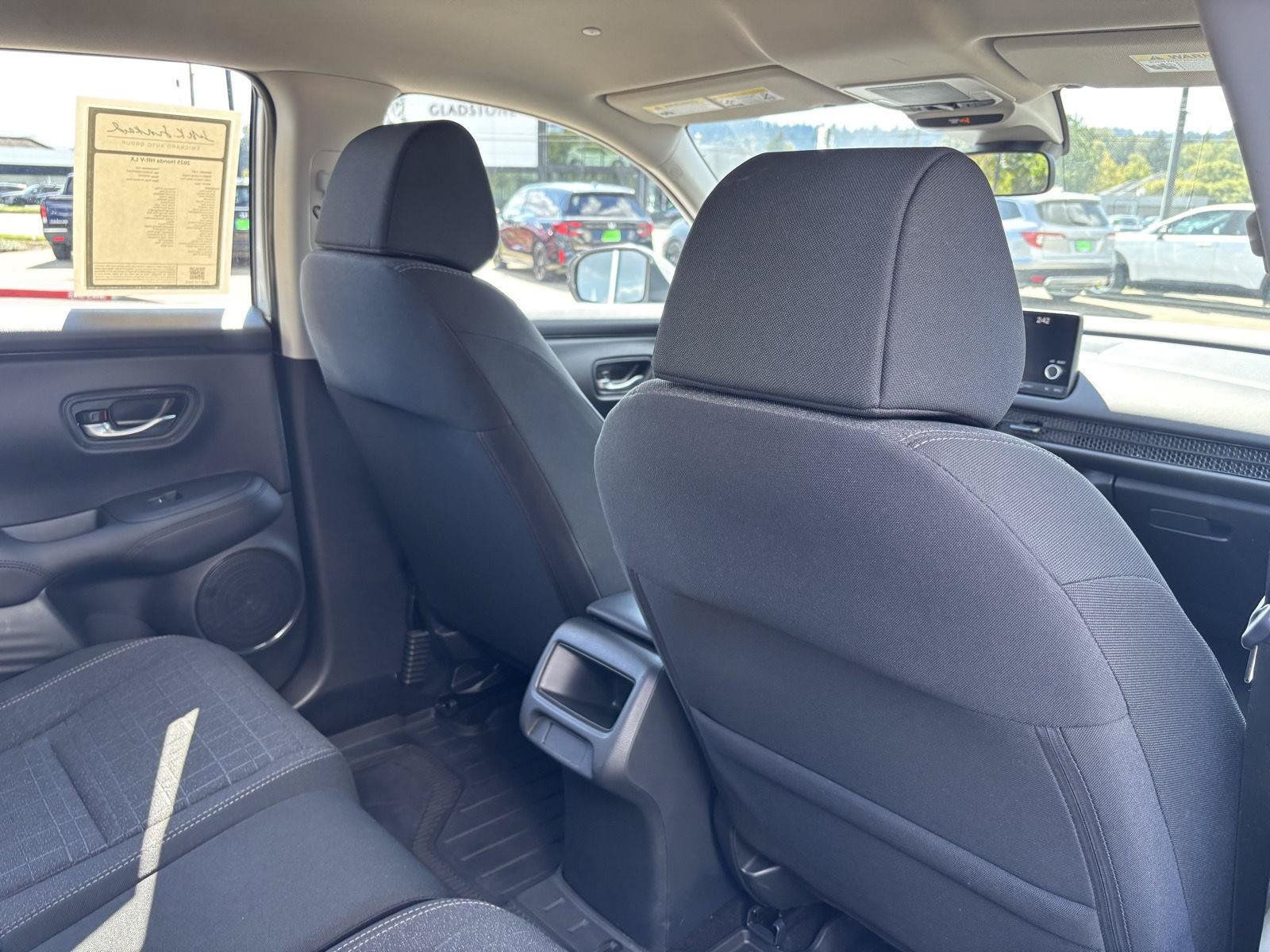Used 2025 Honda HR-V LX image 18