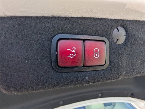 Used 2021 Mercedes-Benz C 300 Sedan image 8