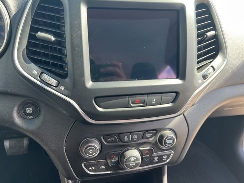 Certified 2022 Jeep Cherokee Latitude Lux FWD image 56