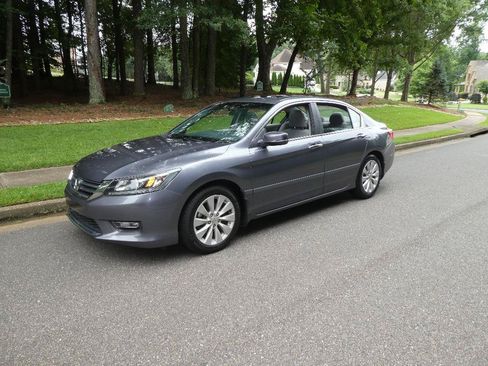 Used 2013 Honda Accord EX image 30