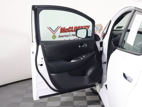 Used 2025 Nissan Leaf S FWD image 23