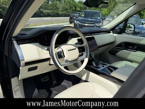 Used 2023 Land Rover Range Rover SE AWD/4WD image 10