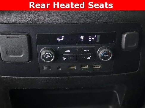 Used 2019 Chevrolet Suburban Premier image 31