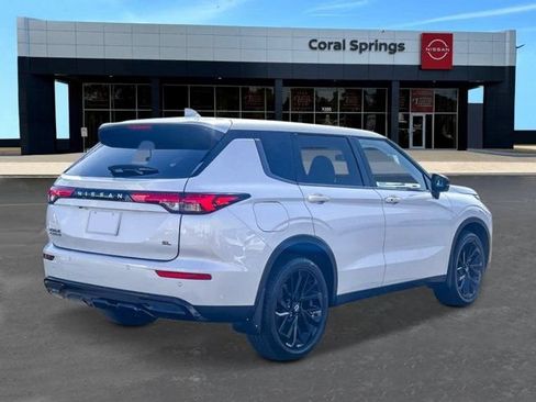 New 2026 Nissan Rogue SL AWD/4WD image 4