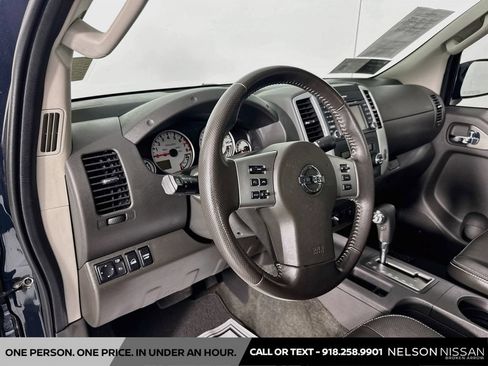 Used 2017 Nissan Frontier PRO-4X w/ Pro-4x Luxury Package AWD/4WD image 9