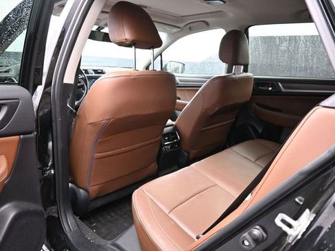 Used 2017 Subaru Outback 2.5i Touring w/ Popular Package #5A image 13