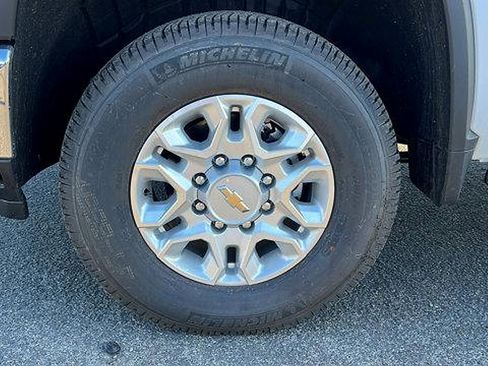 New 2026 Chevrolet Silverado 2500 LT w/ Convenience Package image 10