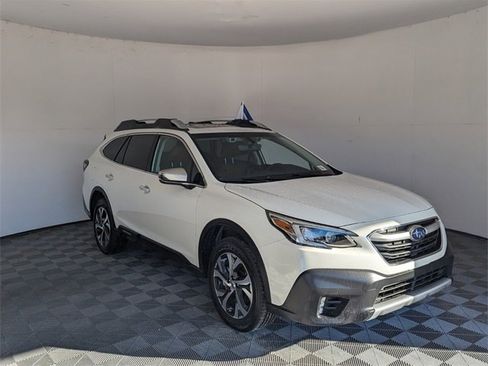 Used 2022 Subaru Outback Touring image 2