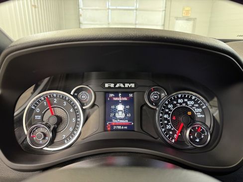 Used 2024 RAM 2500 Big Horn w/ Bed Utility Group image 29