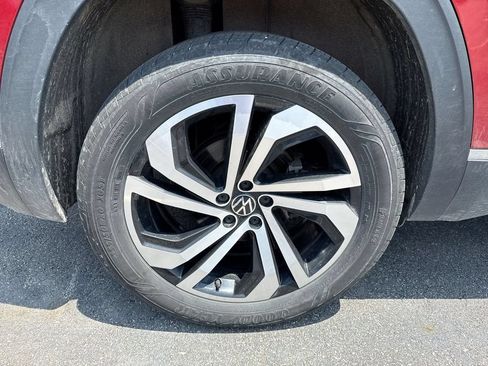Used 2021 Volkswagen Atlas Cross Sport SEL Premium AWD/4WD image 6