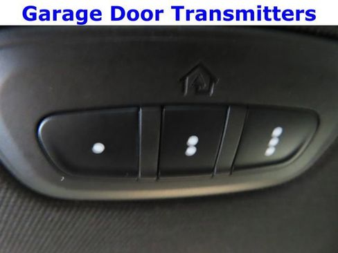 Used 2021 RAM 1500 Big Horn RWD image 25
