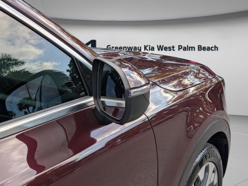 Used 2020 Kia Telluride S w/ S 8 Passenger Seating Package image 28