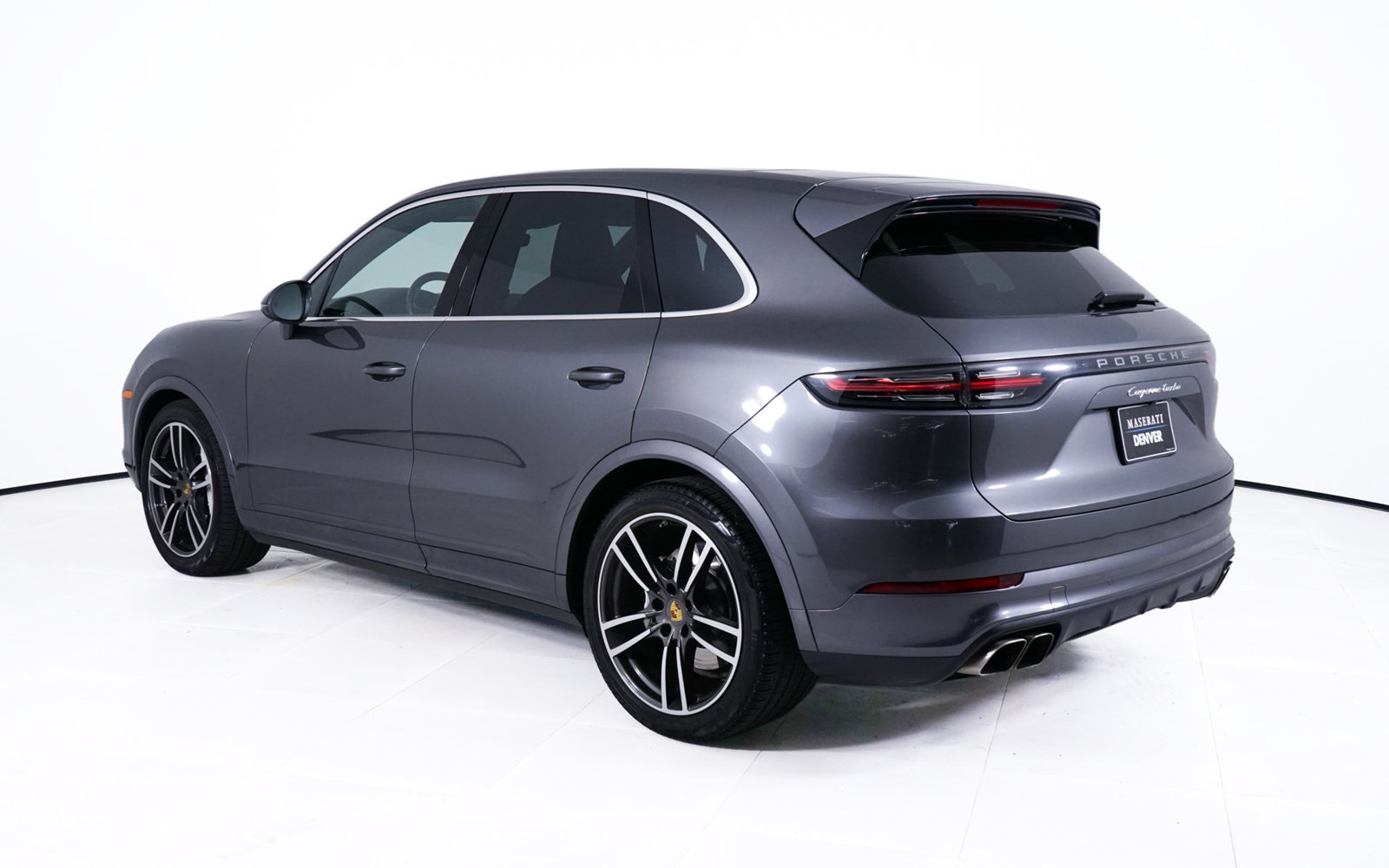 Used 2019 Porsche Cayenne Turbo AWD/4WD image 3