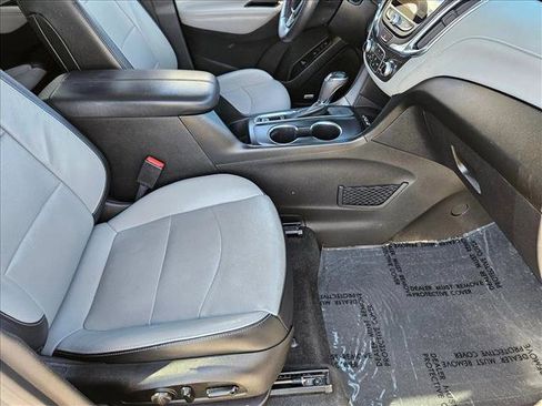 Used 2018 Chevrolet Equinox Premier image 19